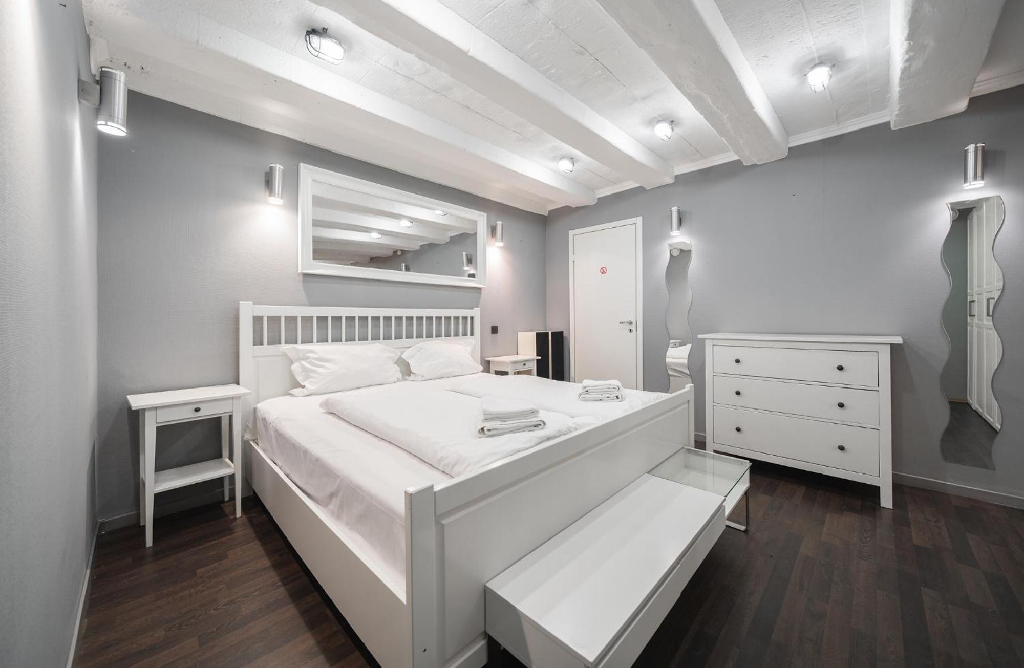 Islandijos Self Check-In Basement Apartments VNO Exteriér fotografie